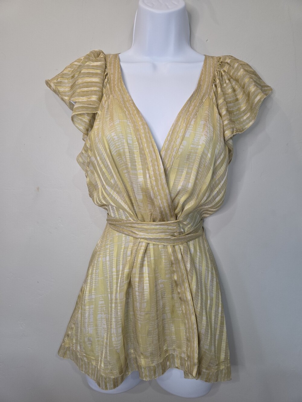 BCBG Maxazria Yellow Semi Sheer Silk Blouse Flutter Sleeve Top Size Small
